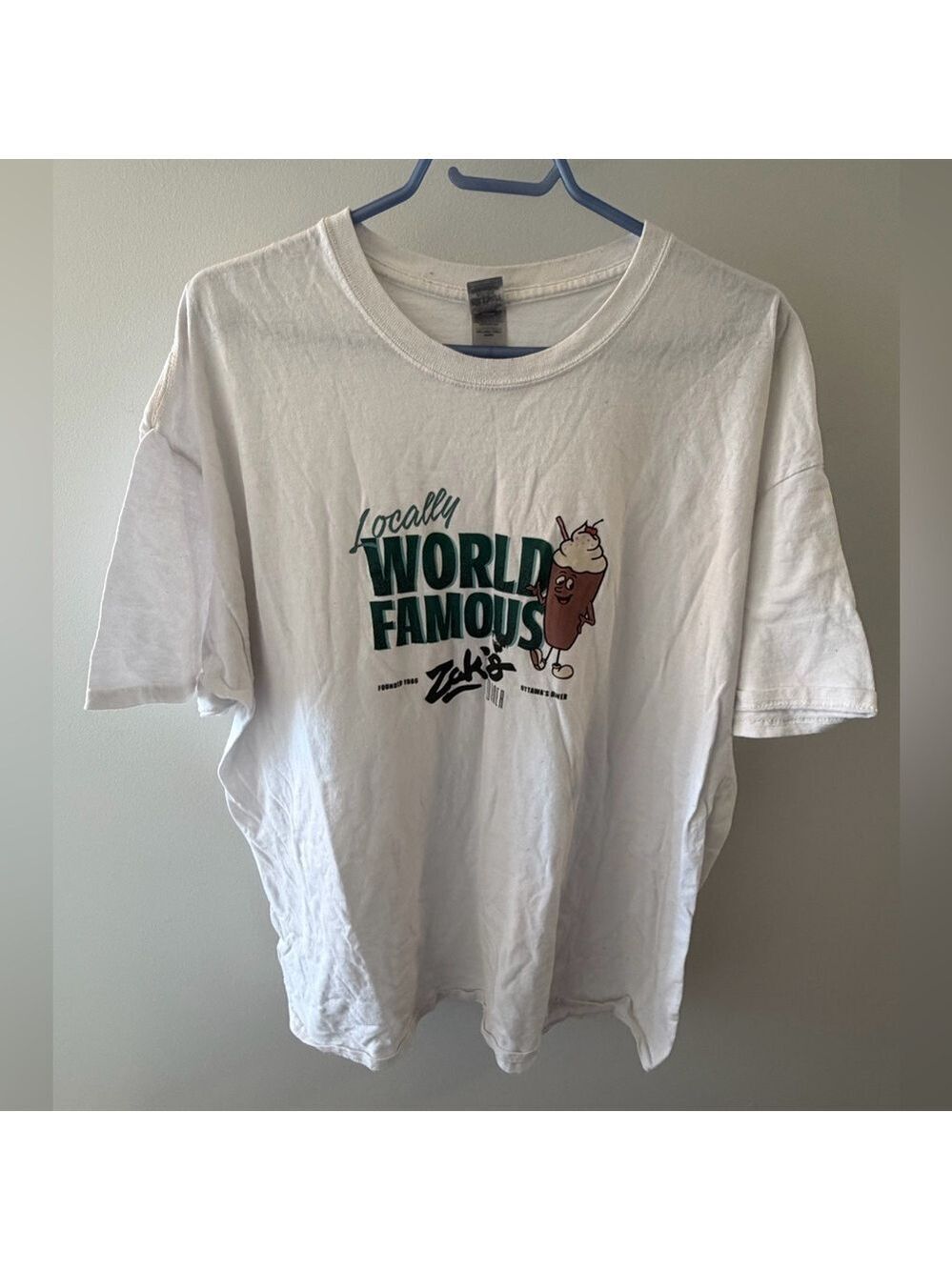 Gildan White T-Shirt with Dark Green Graphic